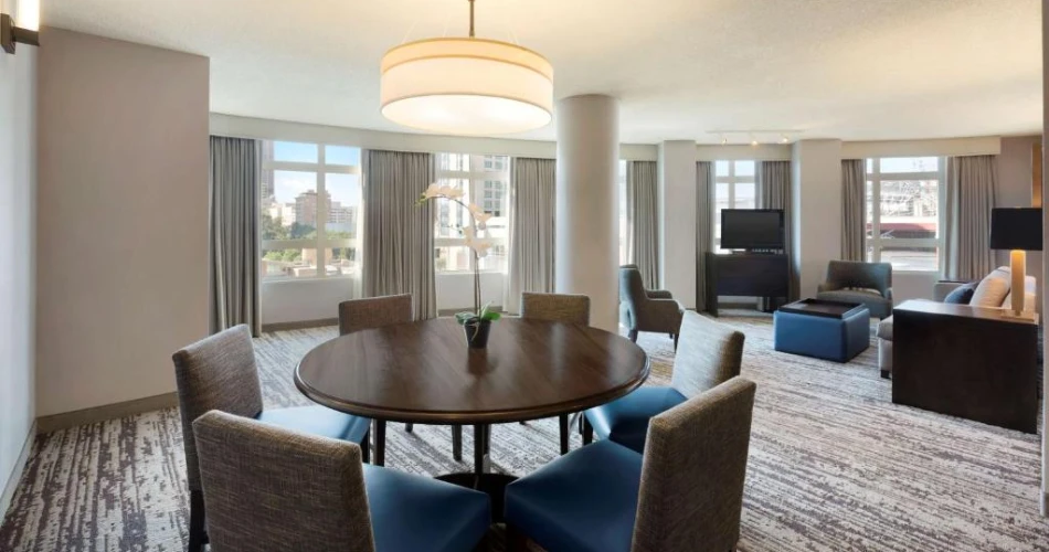 Game Day Ready: Hotels Walking Distance to Mercedes Benz Stadium