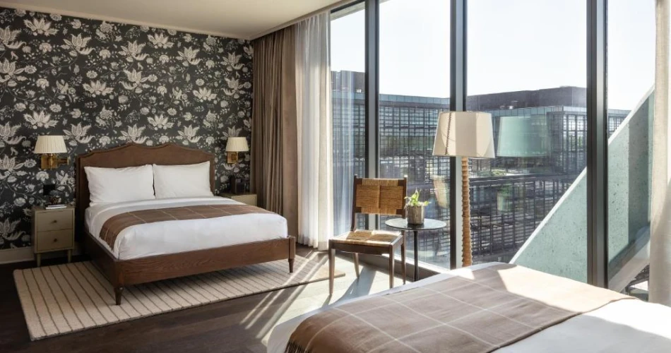 Game Day Ready: Hotels Walking Distance to Mercedes Benz Stadium