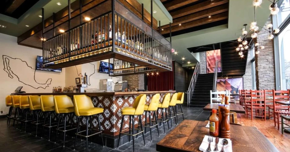 Explore Atlanta’s Vibrant Heart: Where to Stay Near Mercedes-Benz Stadium