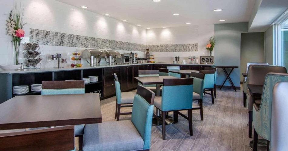 Explore Atlanta’s Vibrant Heart: Where to Stay Near Mercedes-Benz Stadium