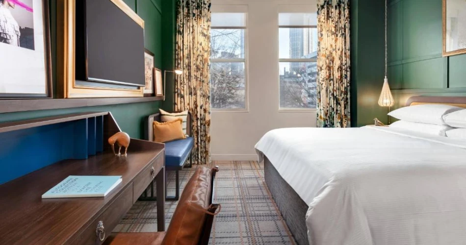 Explore Atlanta’s Vibrant Heart: Where to Stay Near Mercedes-Benz Stadium