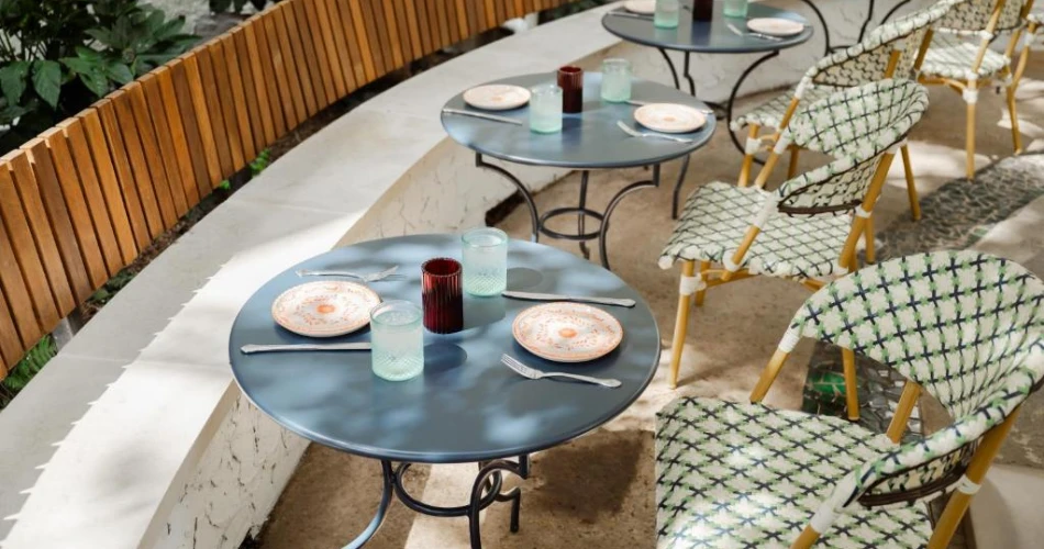 Luxury and Convenience: Hotels Just Steps from Mercedes-Benz Stadium in Atlanta