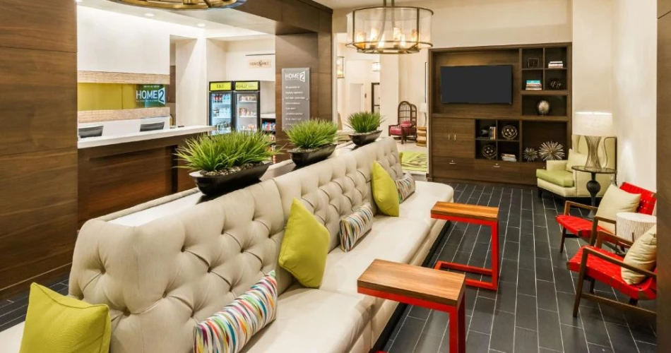 Ultimate Convenience: Hotels Just Steps Away from Mercedes-Benz Stadium